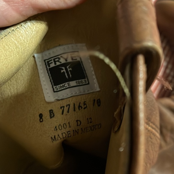 Frye Melissa Boots. Size 8 - Picture 4 of 8